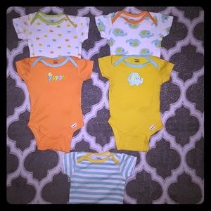 Infant Baby Unisex Onesie LOT Of 5 Sz 0-3M